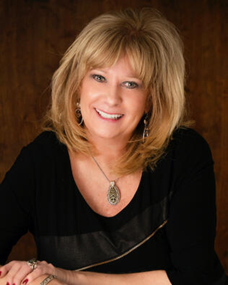 Elaine Kingry of CENTURY 21 logo